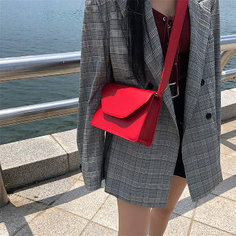 韓国風新作ファッションレトロ無地３色chic斜め掛けショルダーバッグ