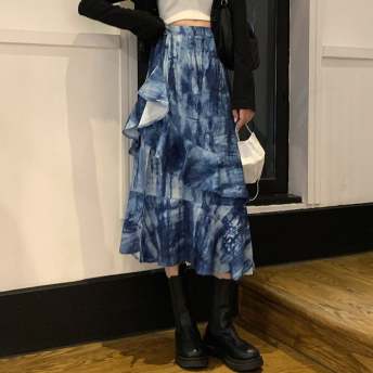 女子マスト 森ガール 韓国系 北ヨーロッパ系 グラデーション色 スカート