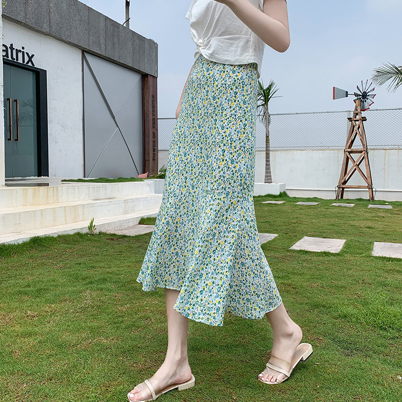 美人度アップ フェミニン 韓国系 プリント ロマンチック 小柄 フリル 森ガール スカート