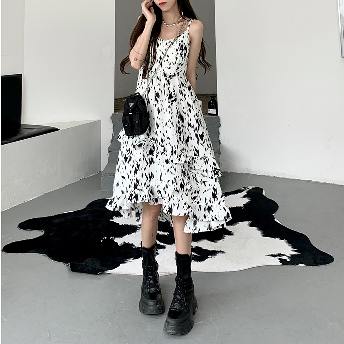 韓国風ファッション  小柄 ハイウエスト Aライン スクエアネックフェミニン セクシーワンピース